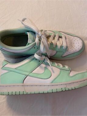 Nike Low-Top Sneakers in Mint Green and White